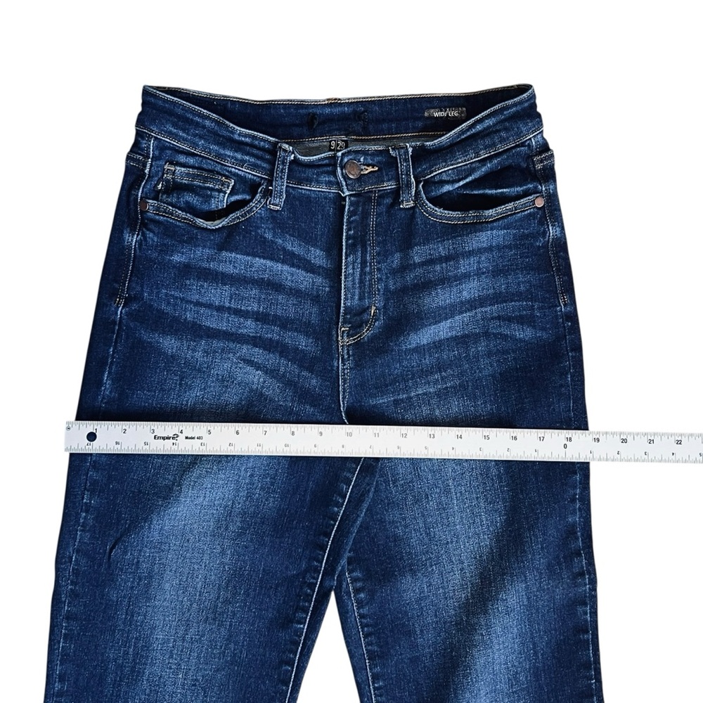 Judy Blue Mid-Rise Wide Leg Cropped Jeans in Blue - Picture 10 of 13